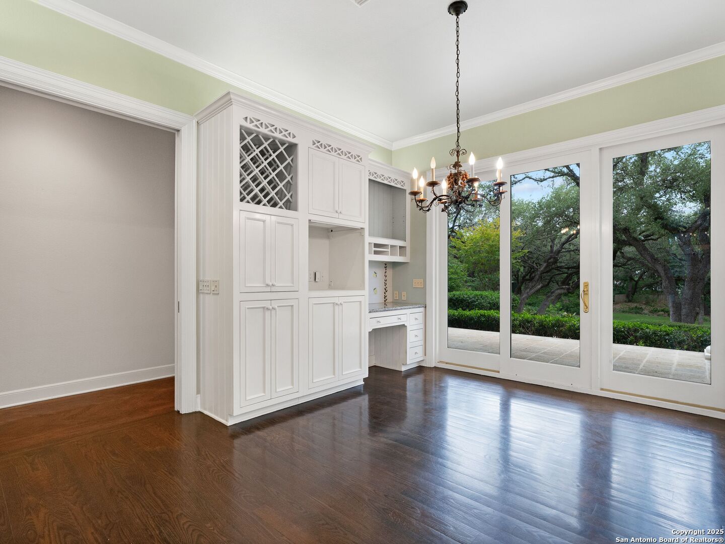 100 Tomahawk Trail San Antonio TX 78232
