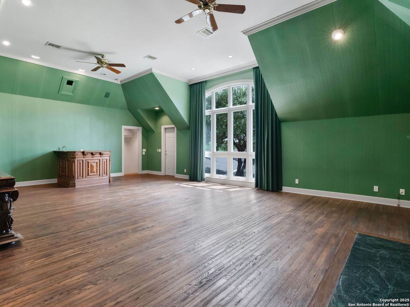 100 Tomahawk Trail San Antonio TX 78232