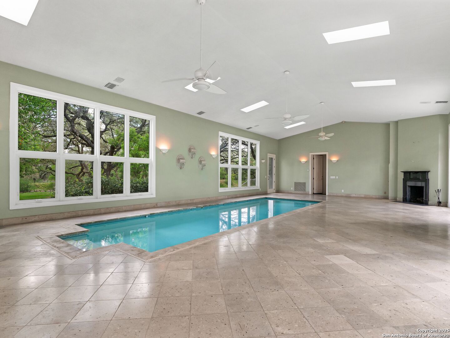 100 Tomahawk Trail San Antonio TX 78232