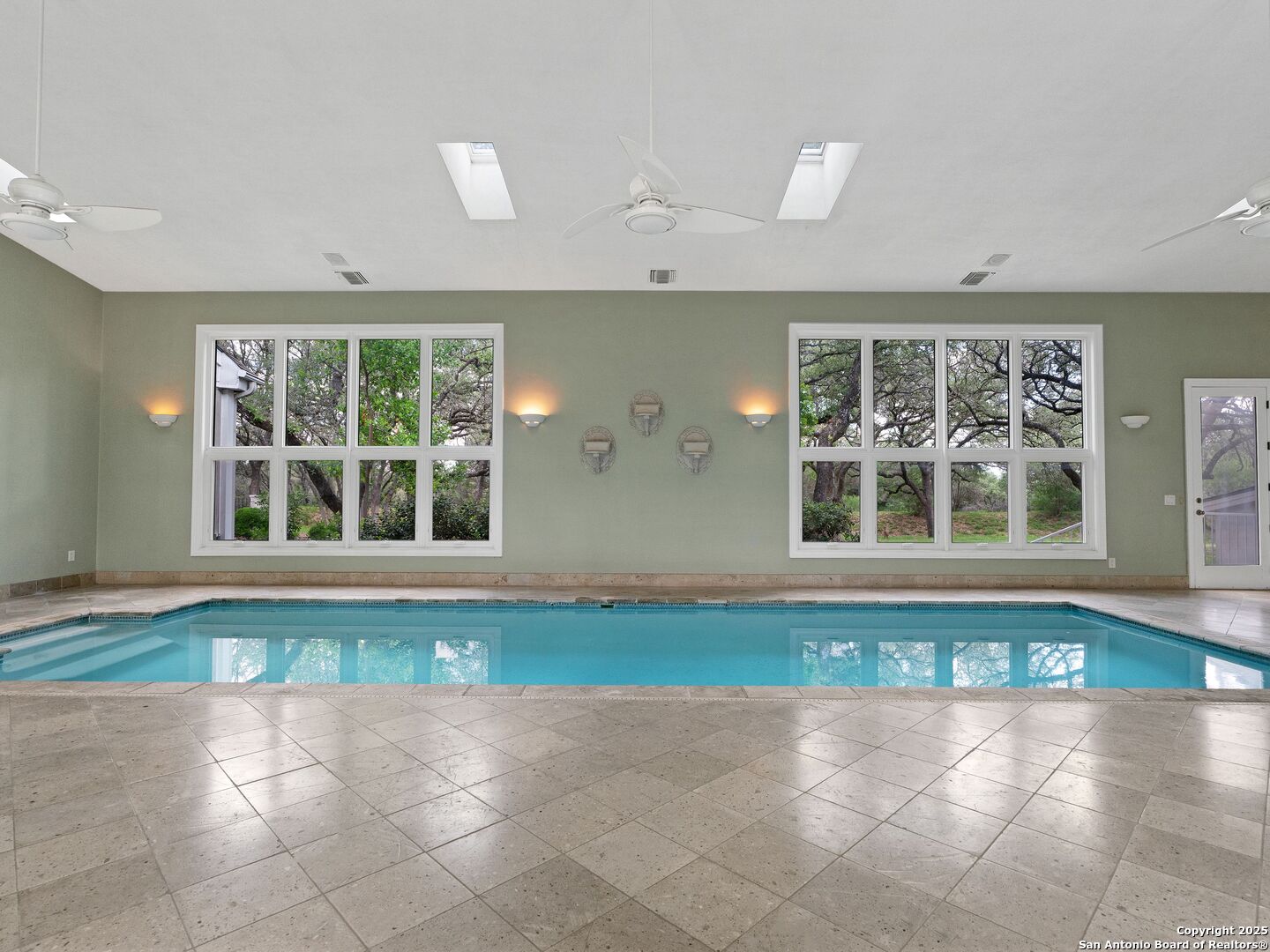 100 Tomahawk Trail San Antonio TX 78232