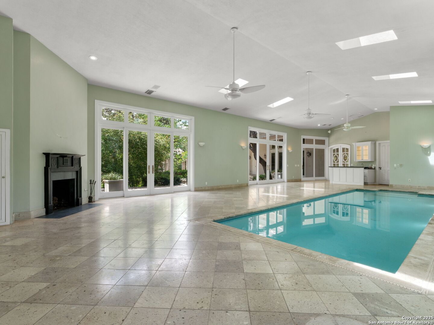 100 Tomahawk Trail San Antonio TX 78232