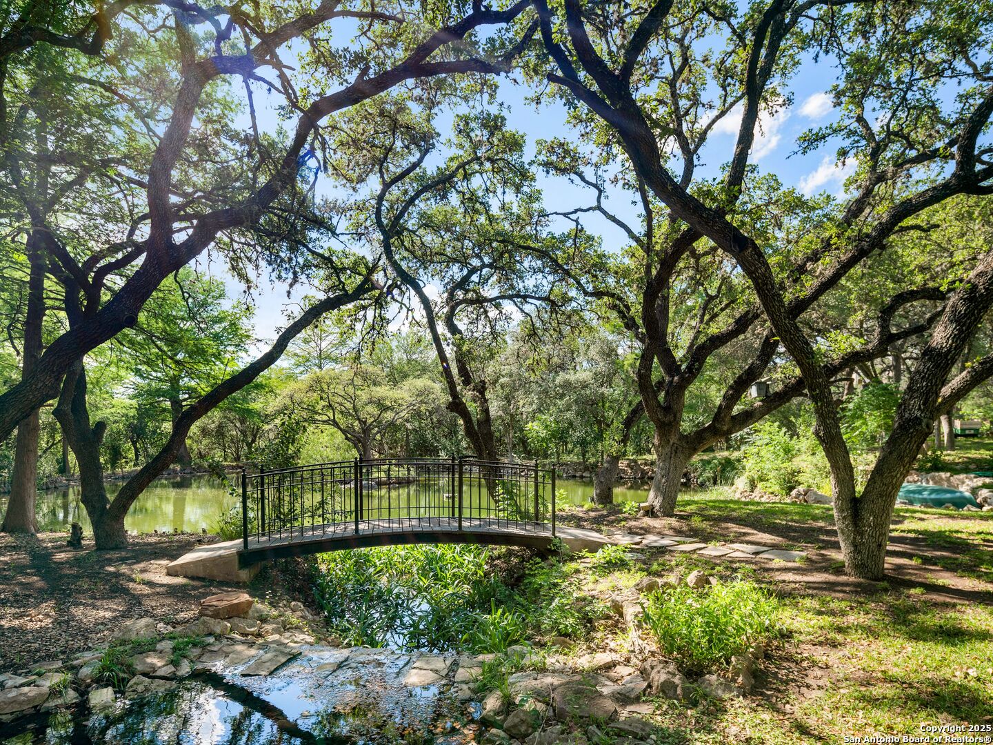 100 Tomahawk Trail San Antonio TX 78232
