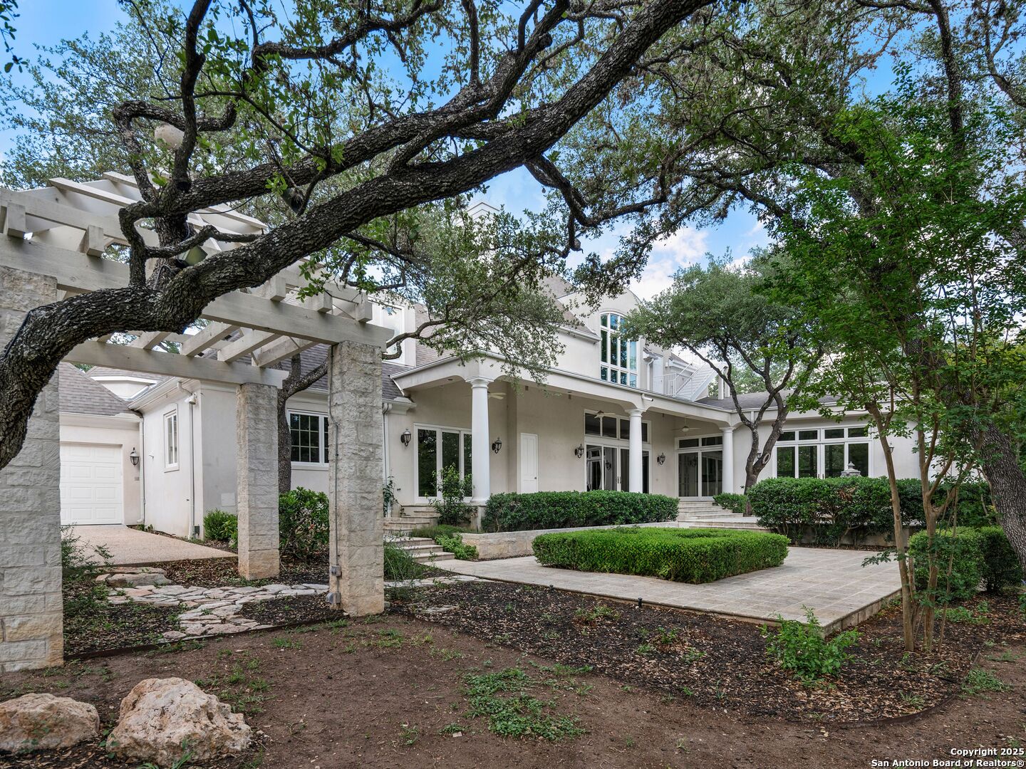 100 Tomahawk Trail San Antonio TX 78232