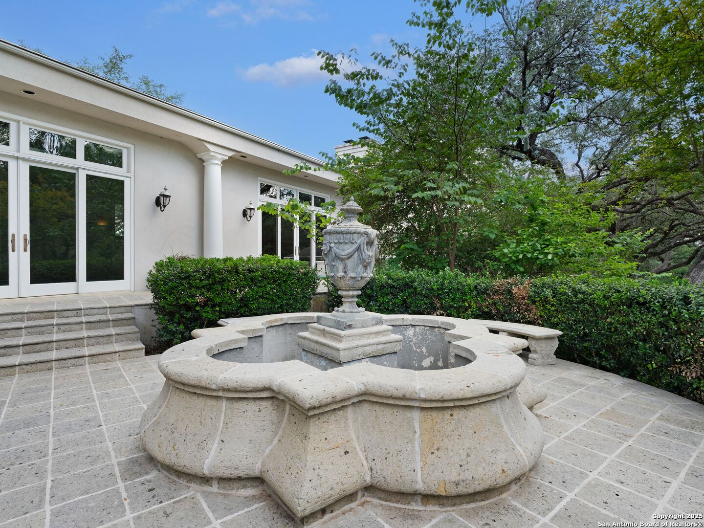 100 Tomahawk Trail San Antonio TX 78232