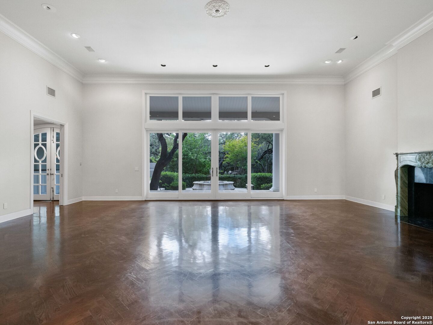 100 Tomahawk Trail San Antonio TX 78232