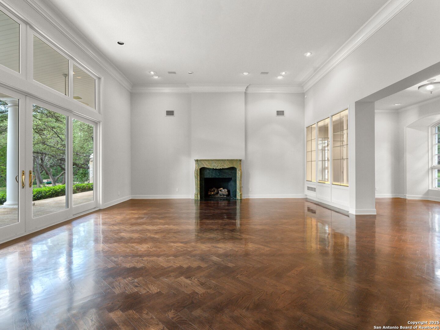100 Tomahawk Trail San Antonio TX 78232