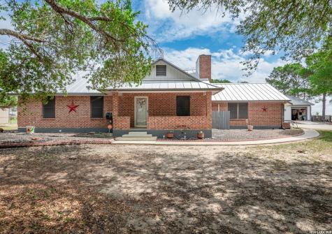 213 Bluebonnet Ridge La Vernia TX 78121