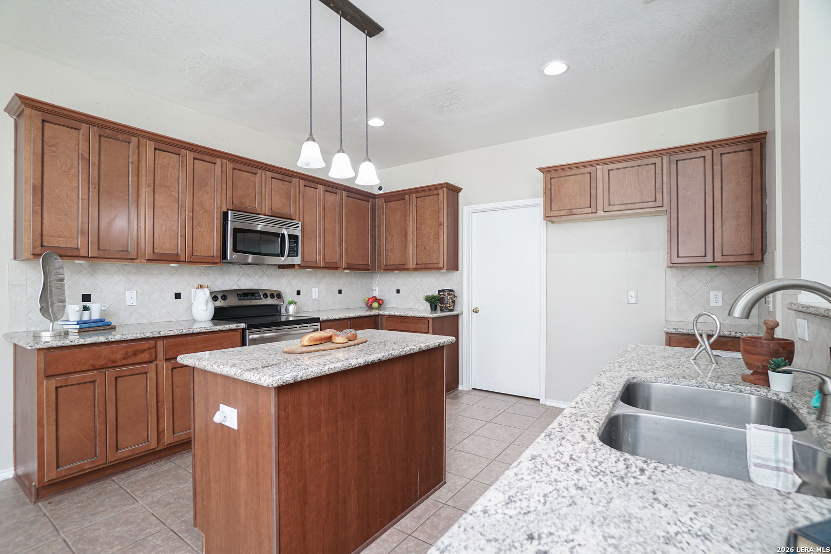 14004 Roslin Forest Live Oak TX 78233