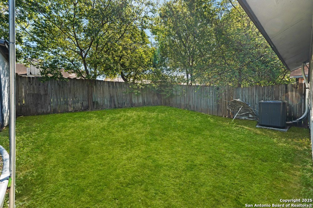 5936 Misty Glen San Antonio TX 78247