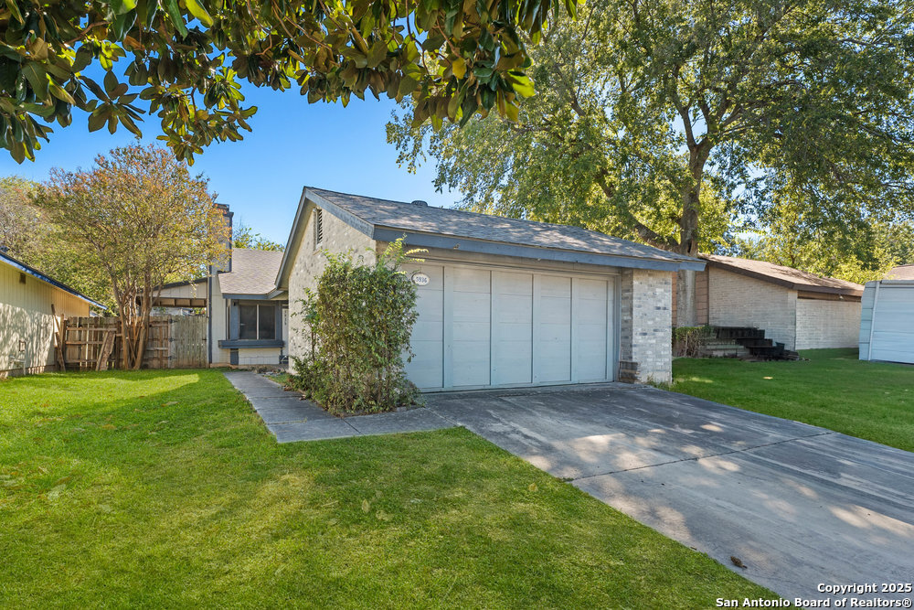 5936 Misty Glen San Antonio TX 78247