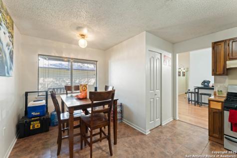 5936 Misty Glen San Antonio TX 78247