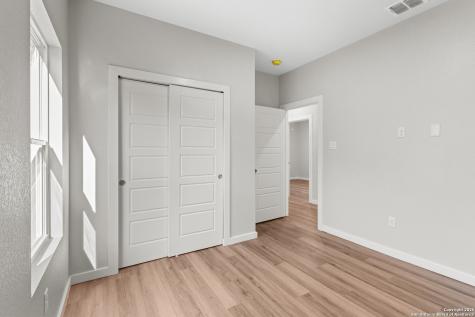 107 Calles Street San Antonio TX 78207