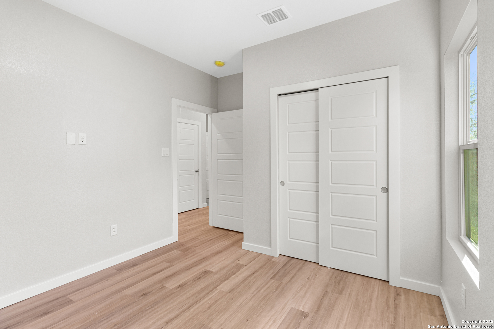 107 Calles Street San Antonio TX 78207