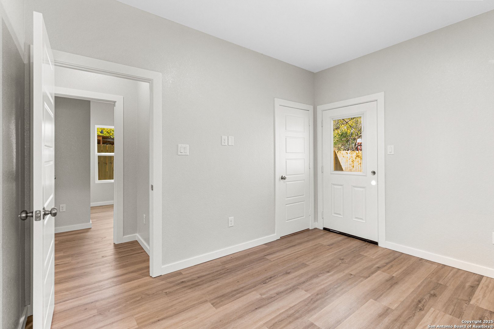 107 Calles Street San Antonio TX 78207