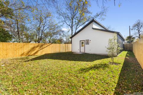 107 Calles Street San Antonio TX 78207