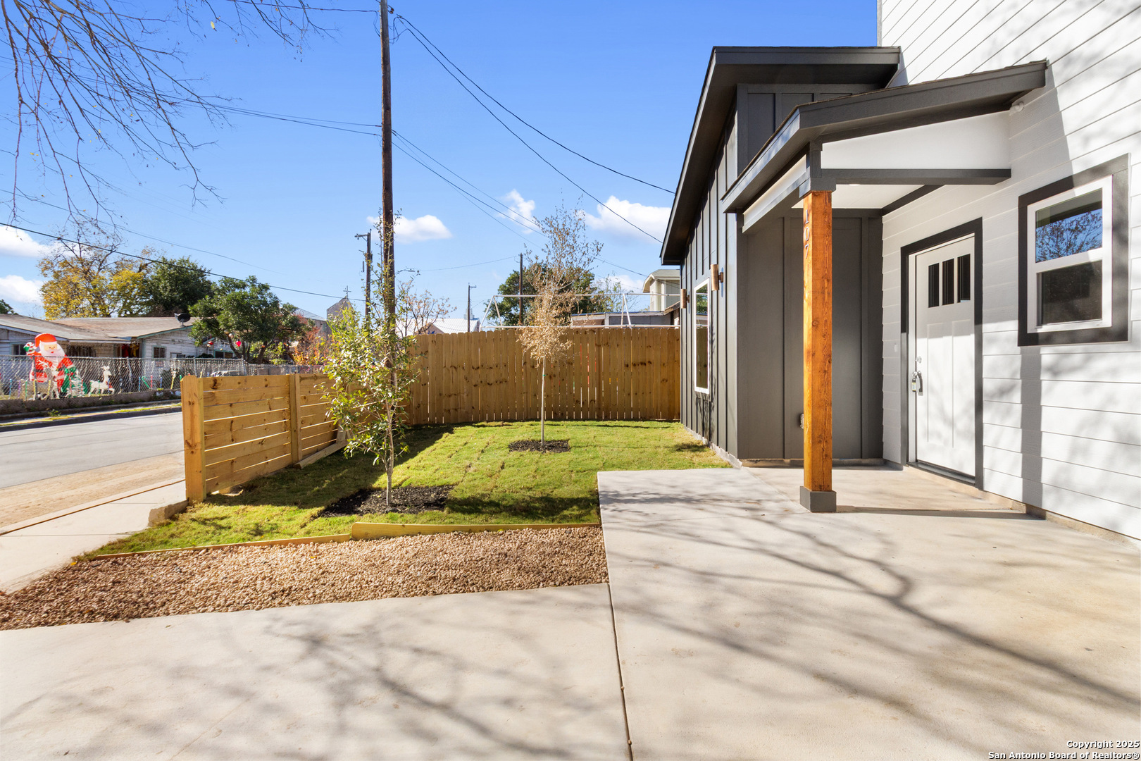 107 Calles Street San Antonio TX 78207