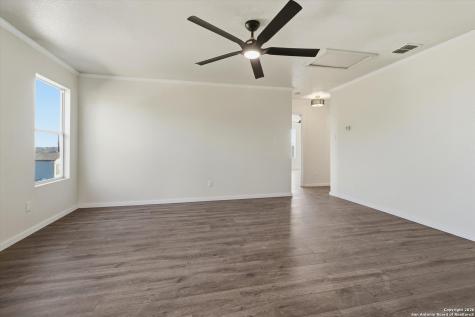 4202 Waldon Pond San Antonio TX 78245