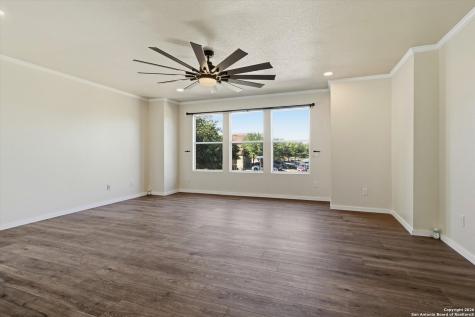 4202 Waldon Pond San Antonio TX 78245