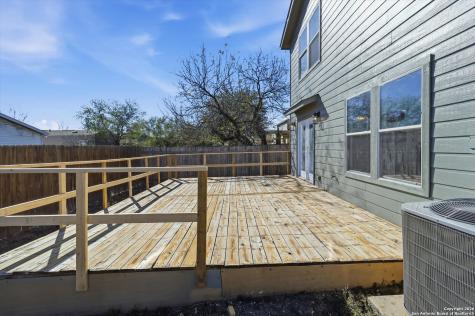 4202 Waldon Pond San Antonio TX 78245