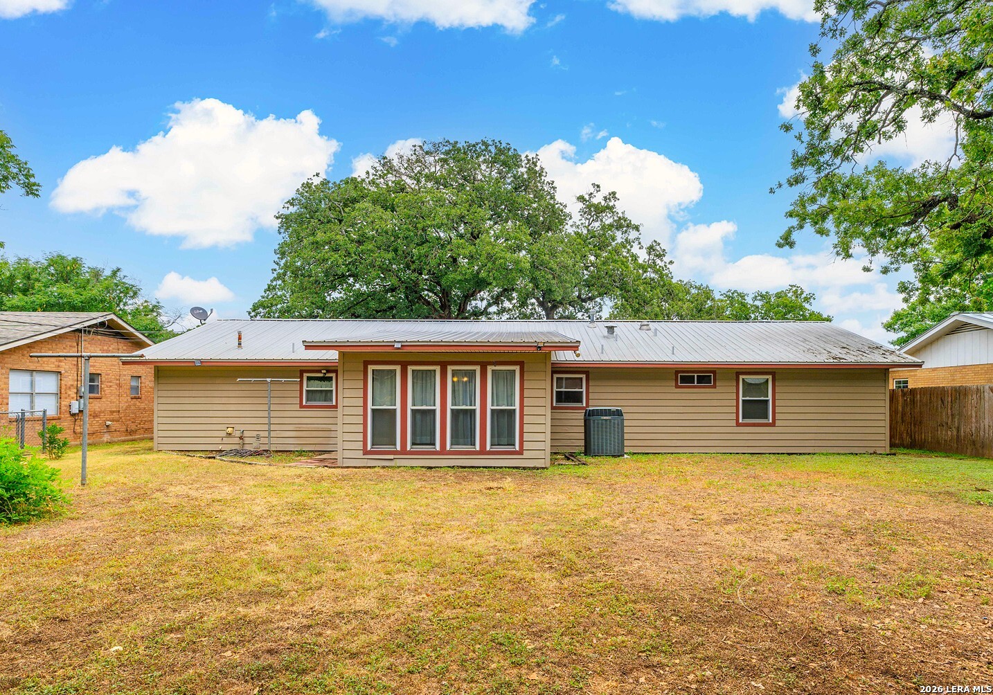 606 S Columbus Street Fredericksburg TX 78624