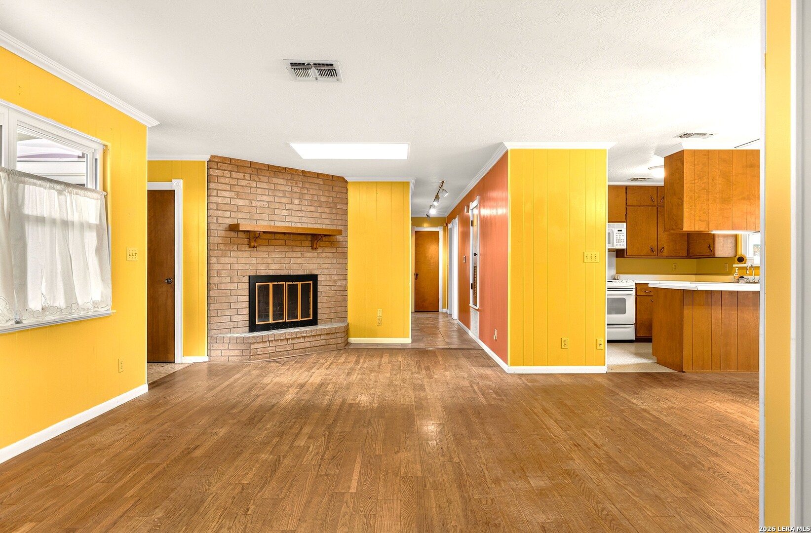 606 S Columbus Street Fredericksburg TX 78624