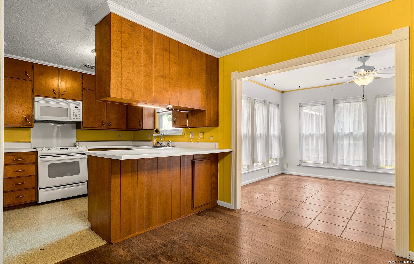 606 S Columbus Street Fredericksburg TX 78624