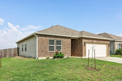 20045 Huckleberry Street Lytle TX 78052