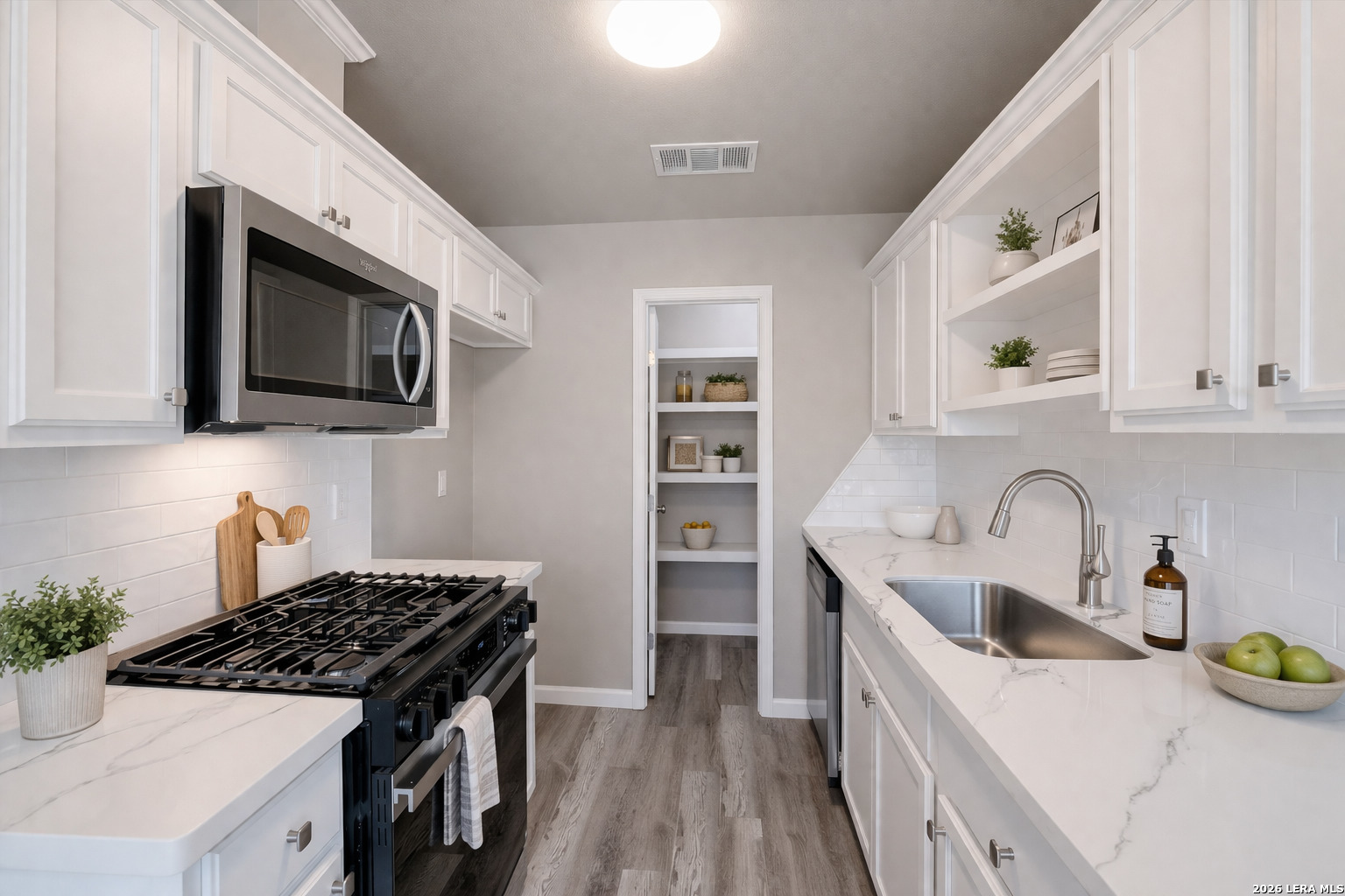 4703 Castle San Antonio TX 78218