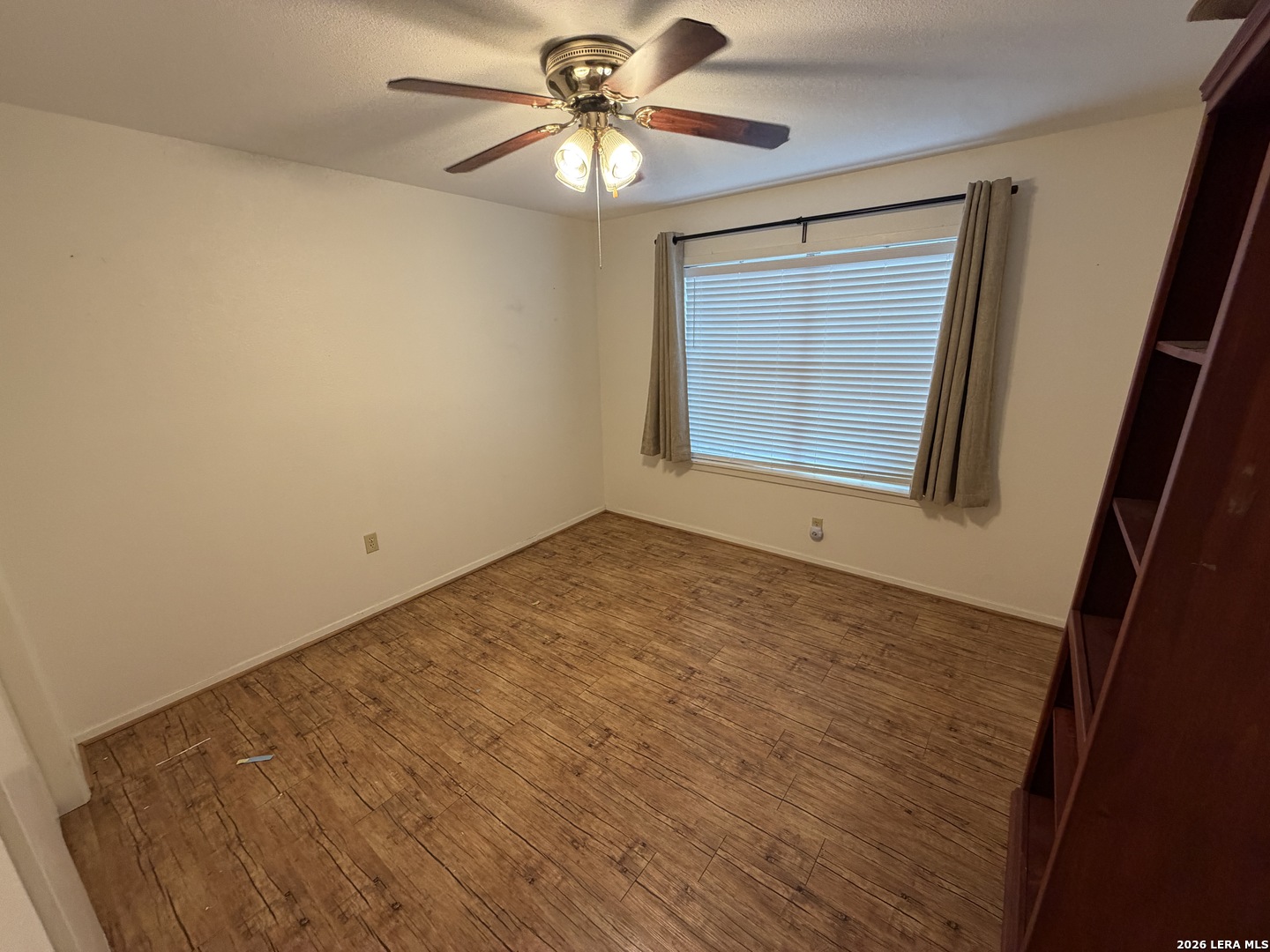 208 S Caves Three Rivers TX 78071