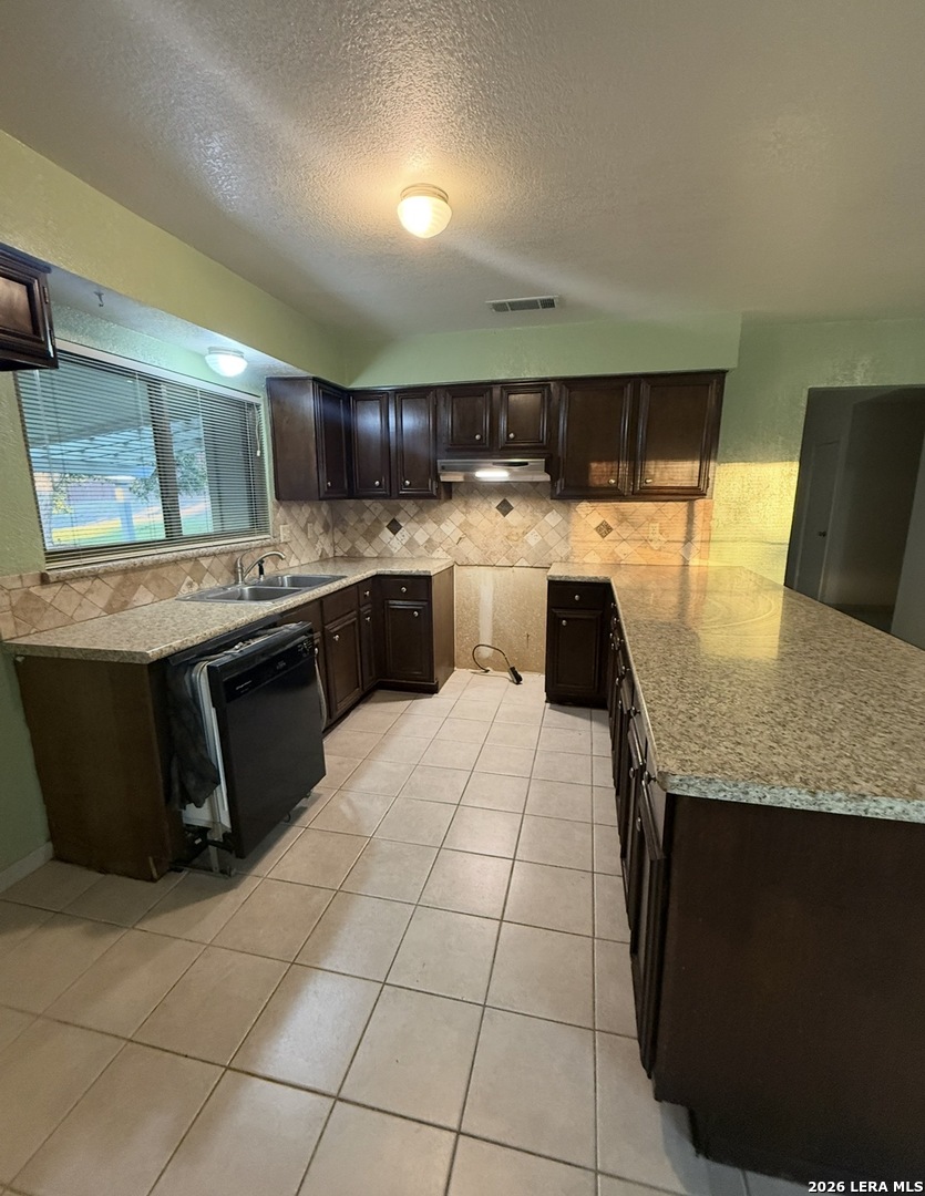 6327 W Green Circle San Antonio TX 78233