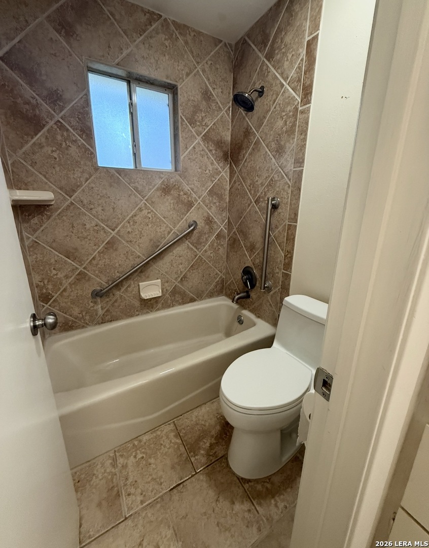 6327 W Green Circle San Antonio TX 78233