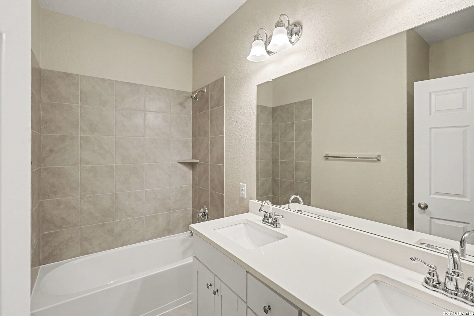 8822 White Crown San Antonio TX 78254