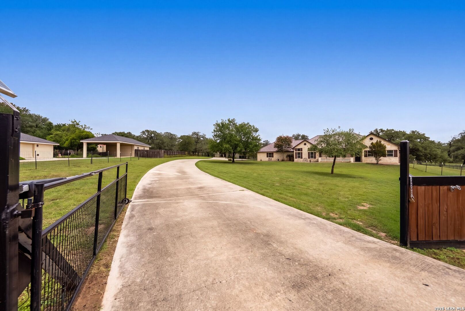 147 Rambling Trail La Vernia TX 78121