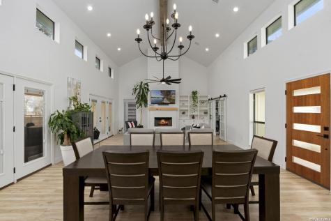 200 Oak Fields Dr., Floresville TX 78114