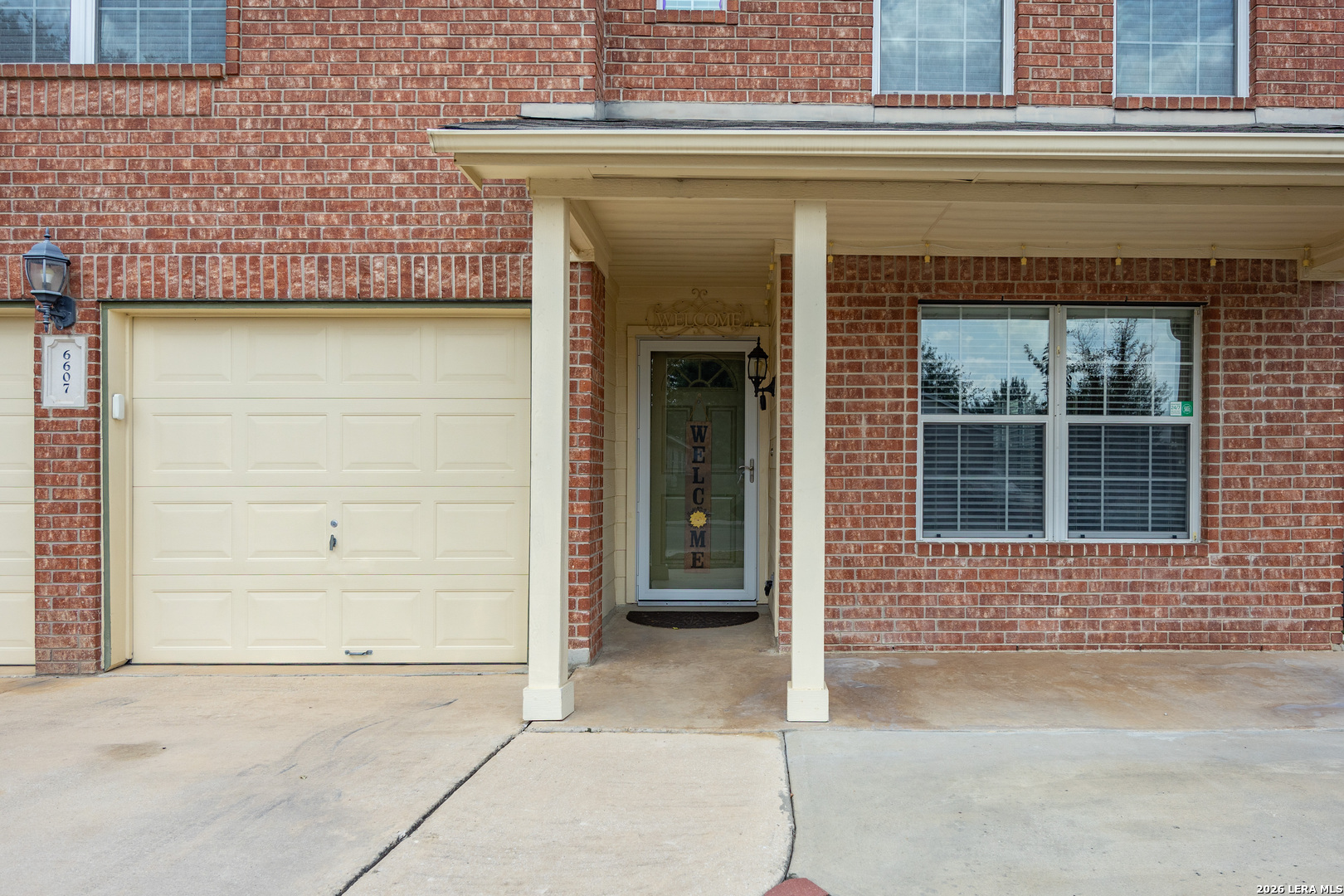 6607 Chasethorn Drive San Antonio TX 78249