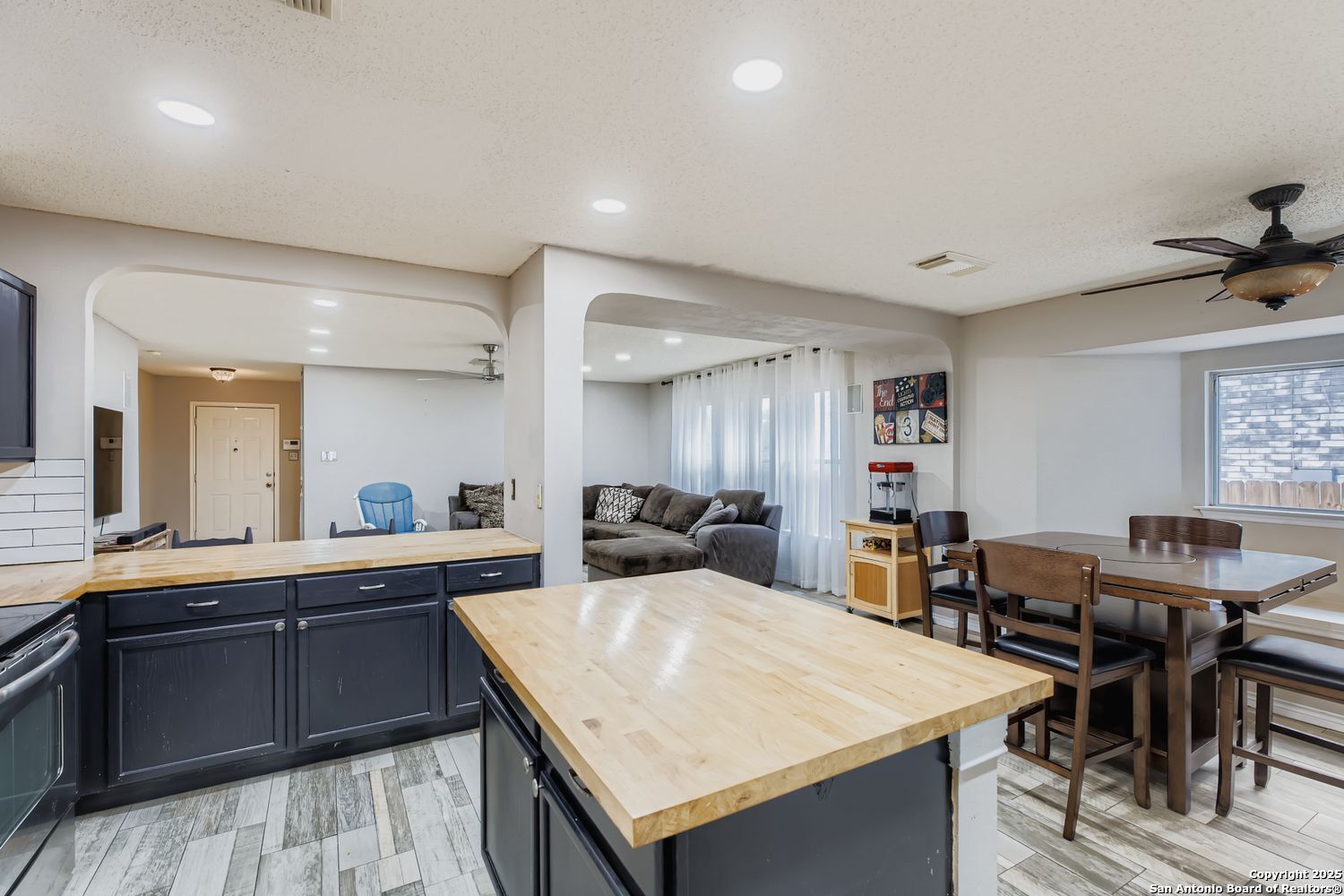 8614 Cross Spring San Antonio TX 78251