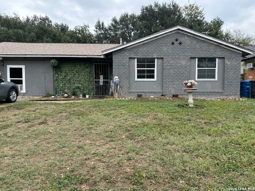 7523 Meadow Green Street San Antonio TX 78251