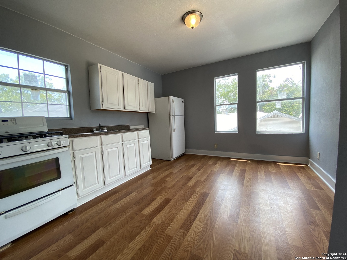 809 Kayton Avenue San Antonio TX 78210