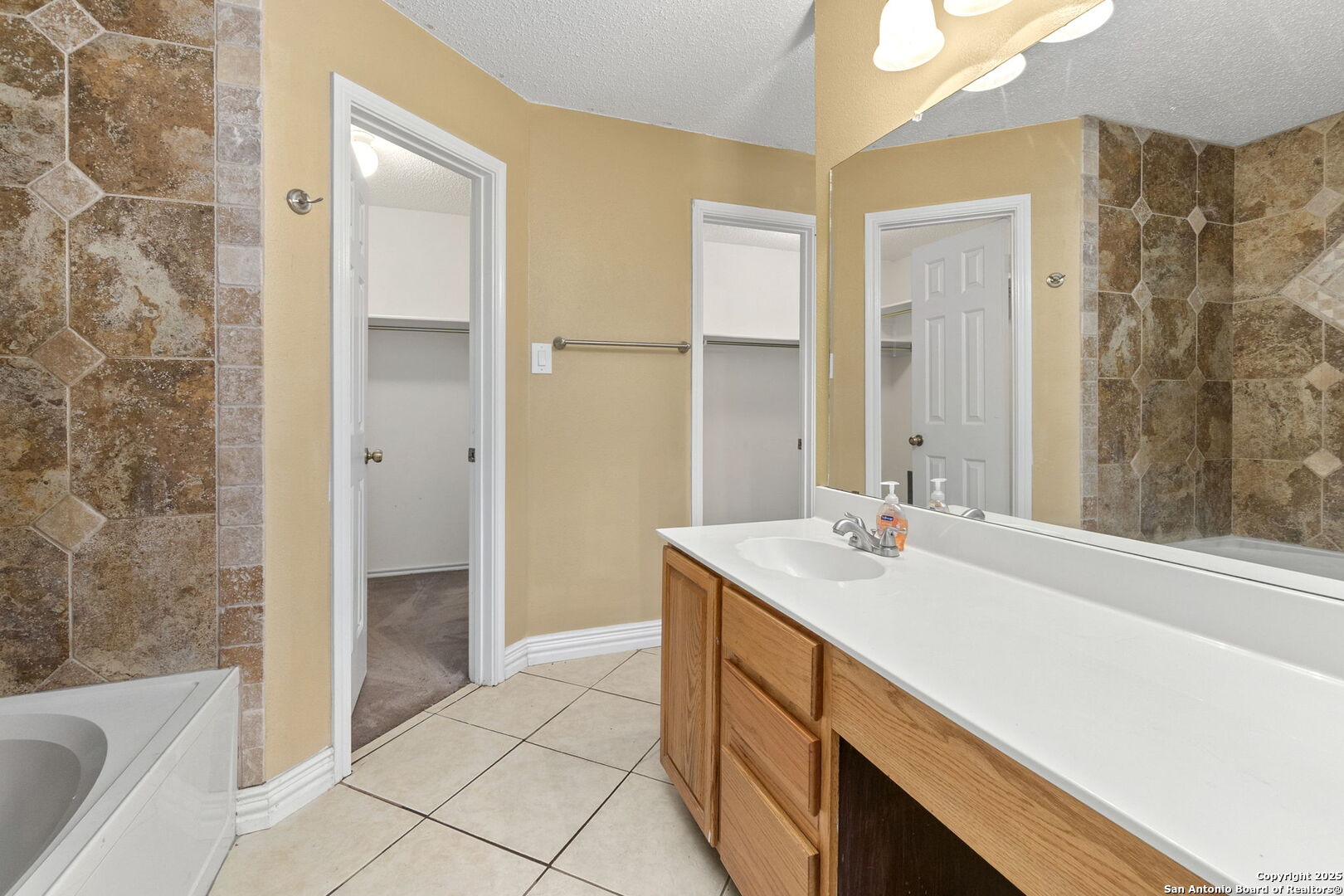 6311 Regency Court San Antonio TX 78249