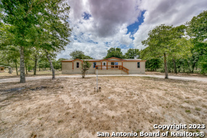 621 Bent Bow Trail La Vernia TX 78121