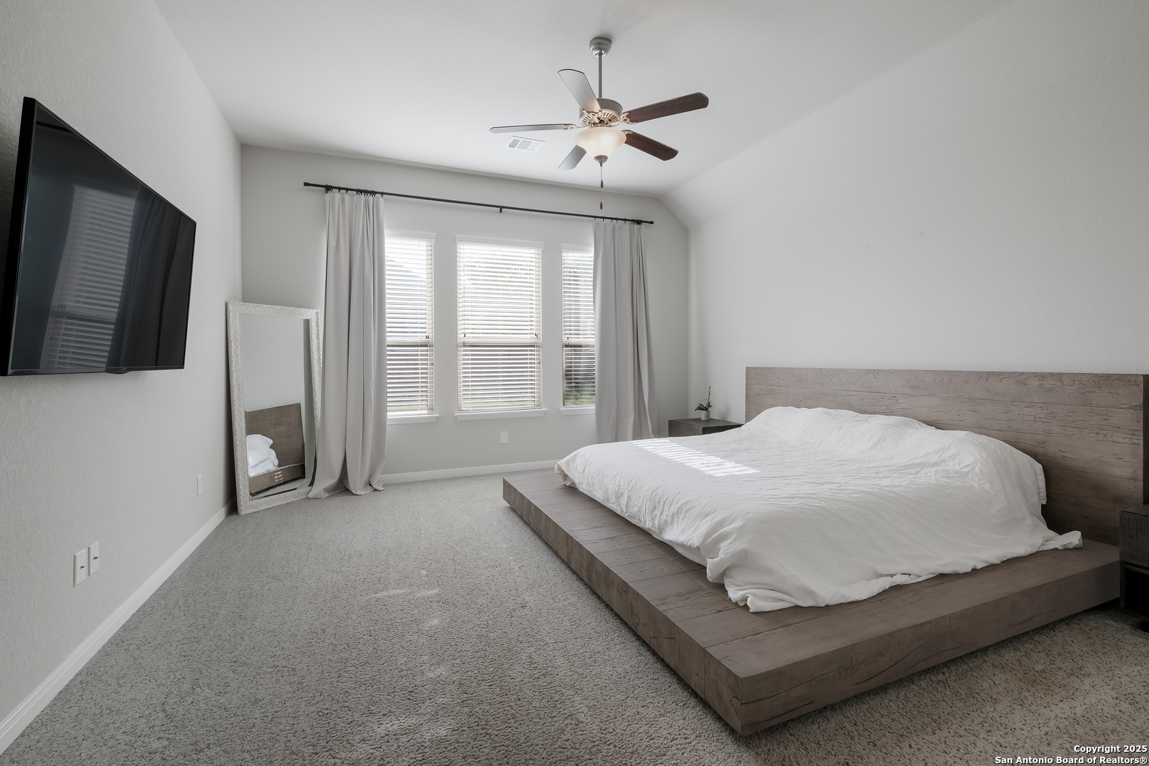 1610 Nightshade San Antonio TX 78260