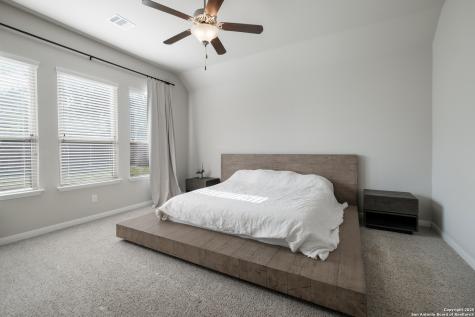 1610 Nightshade San Antonio TX 78260