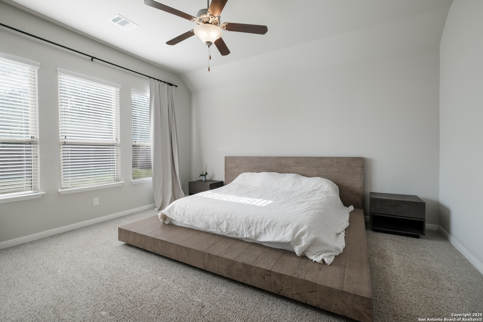 1610 Nightshade San Antonio TX 78260