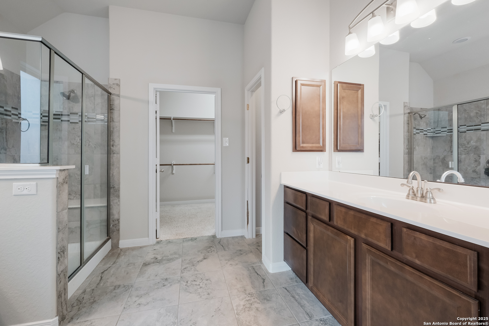 1610 Nightshade San Antonio TX 78260