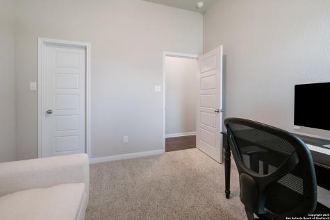 1610 Nightshade San Antonio TX 78260