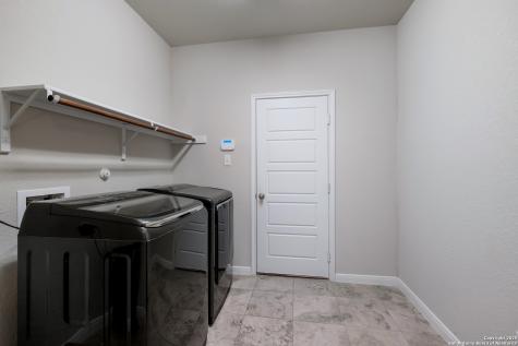 1610 Nightshade San Antonio TX 78260