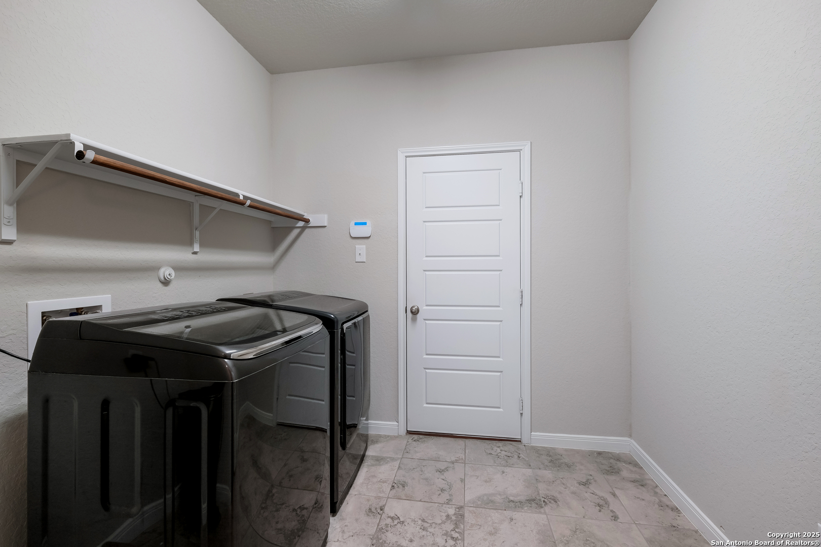 1610 Nightshade San Antonio TX 78260