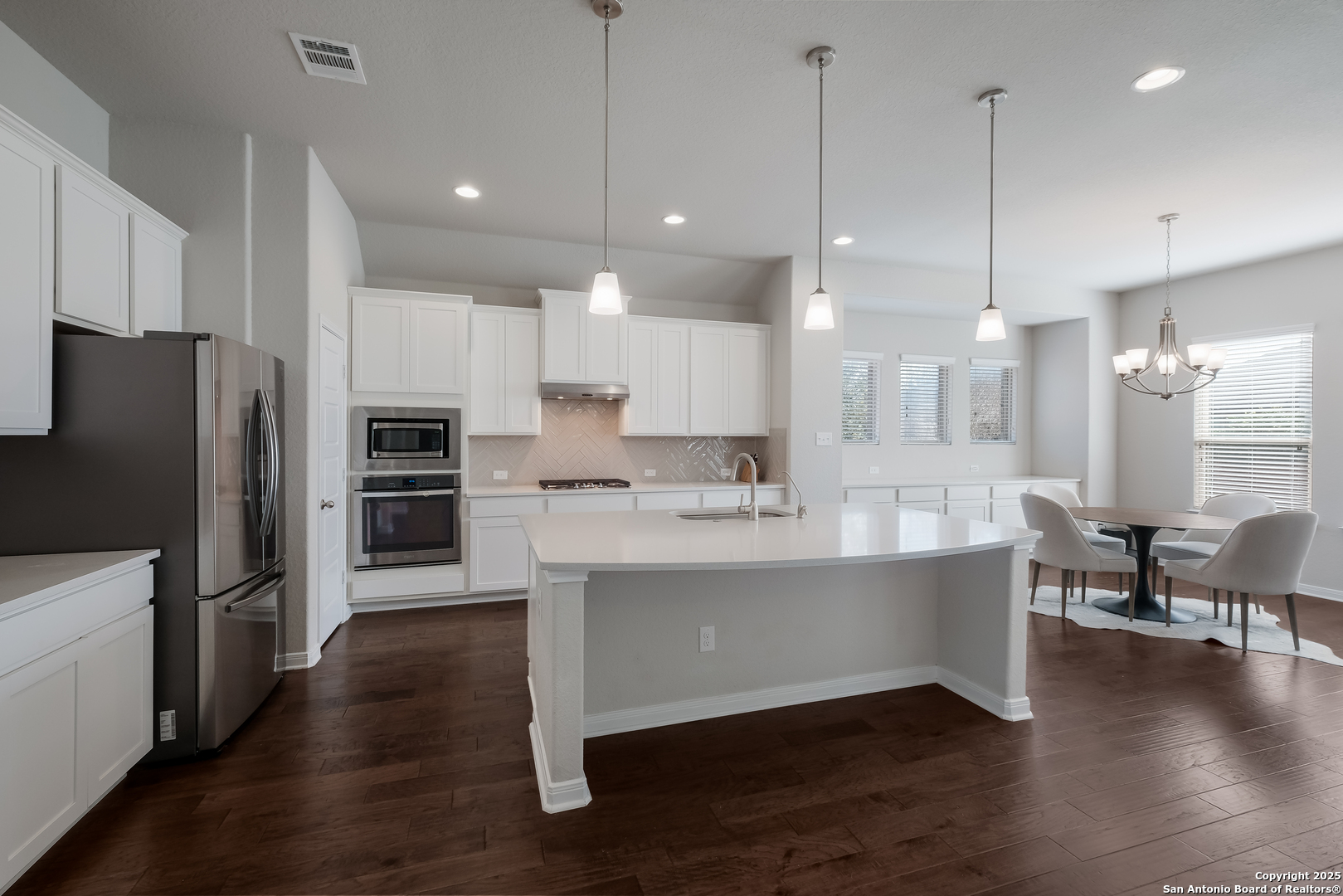 1610 Nightshade San Antonio TX 78260