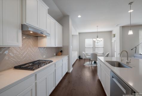 1610 Nightshade San Antonio TX 78260
