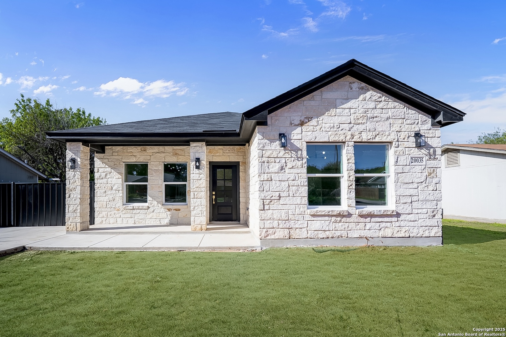 20035 Morrison Street Somerset TX 78069